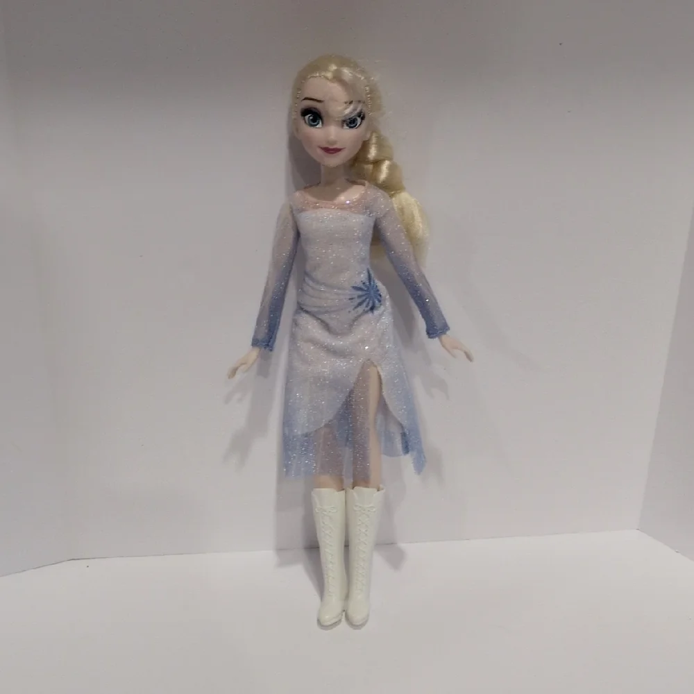 Disney Princess Doll Bundle - Picture 8 of 12
